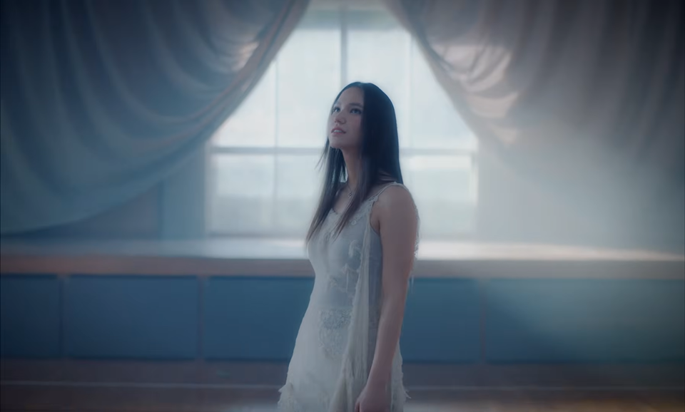 Hana Hope Drops A Hundred Scenes of AWAJIMA Anime Opening Song Music Video